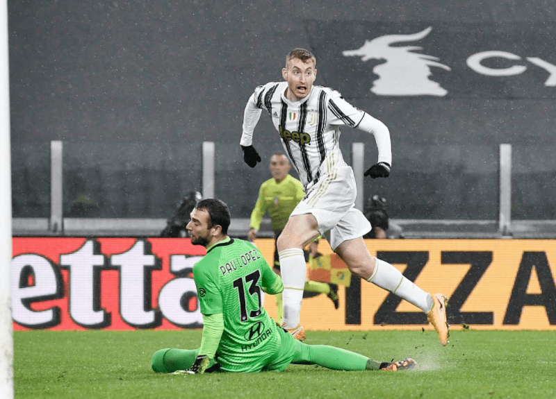 离谱！蒂姆在勇士比赛中连败北京国安围绕荷甲再遭质疑，里程碑夜罗马强势反弹(北京国安比赛回放)